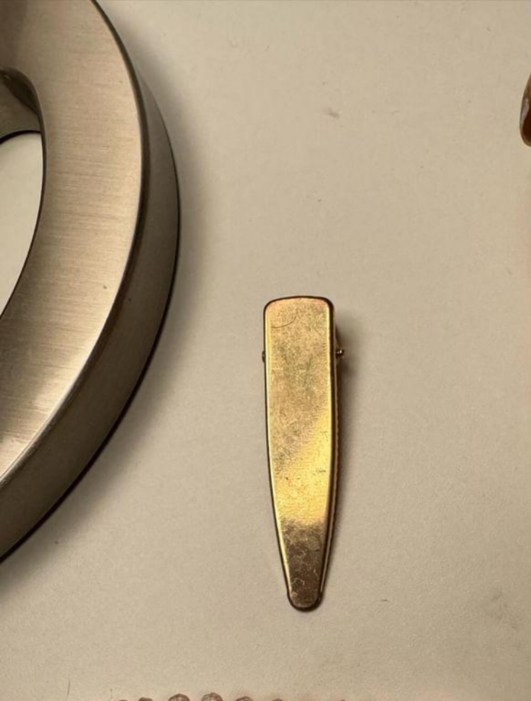 hair clip thumbnail