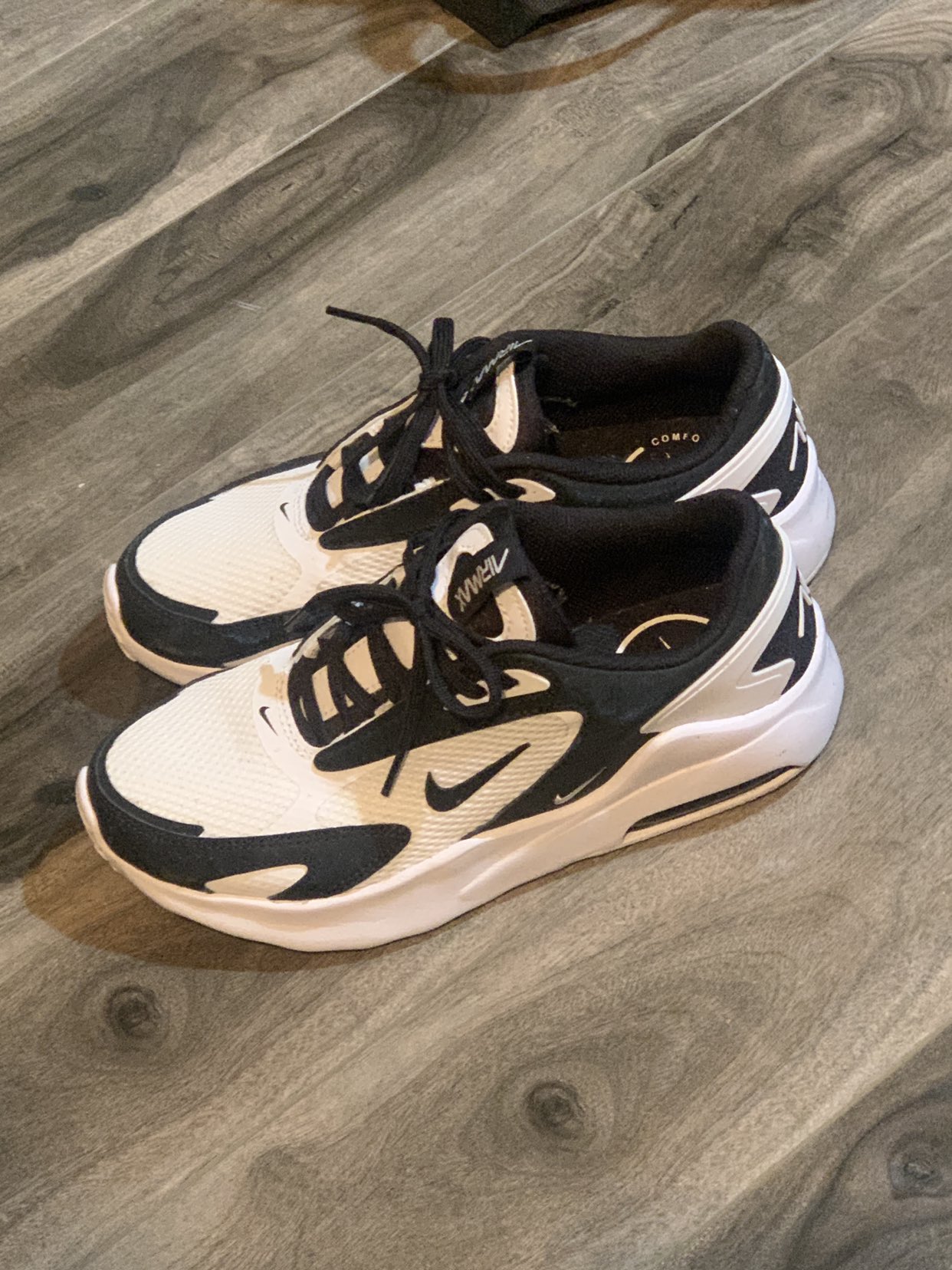 Nike women shoes
