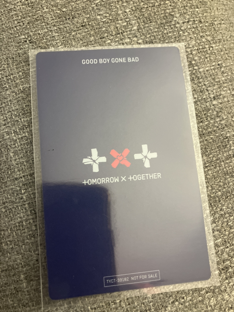 TXT - Yeonjun official photocard (thursday’s child jp ver album) image indicator(2)