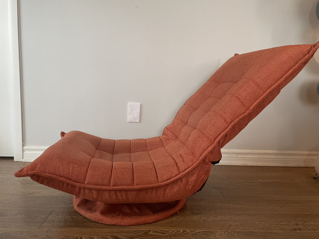 Lounge chair or gaming chair thumbnail