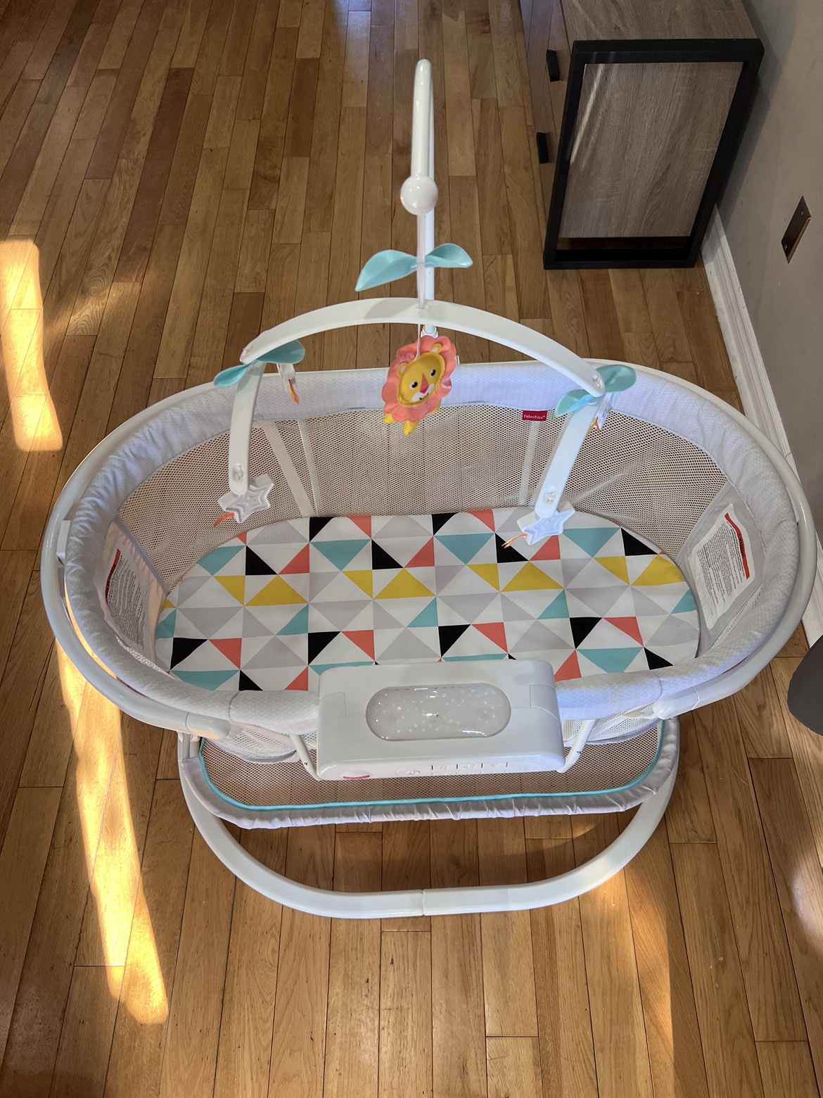 Fisher Price Soothing Motions Bassinet - photo 2