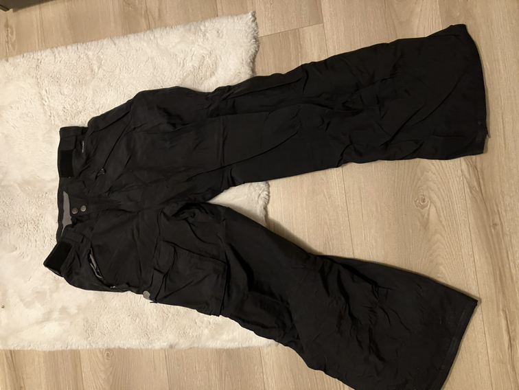 Snowboard pants thumbnail