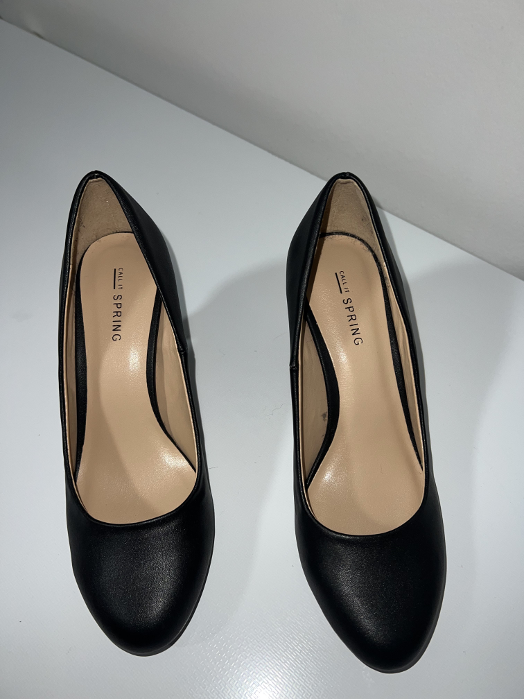 Classy Black Heels image indicator(2)