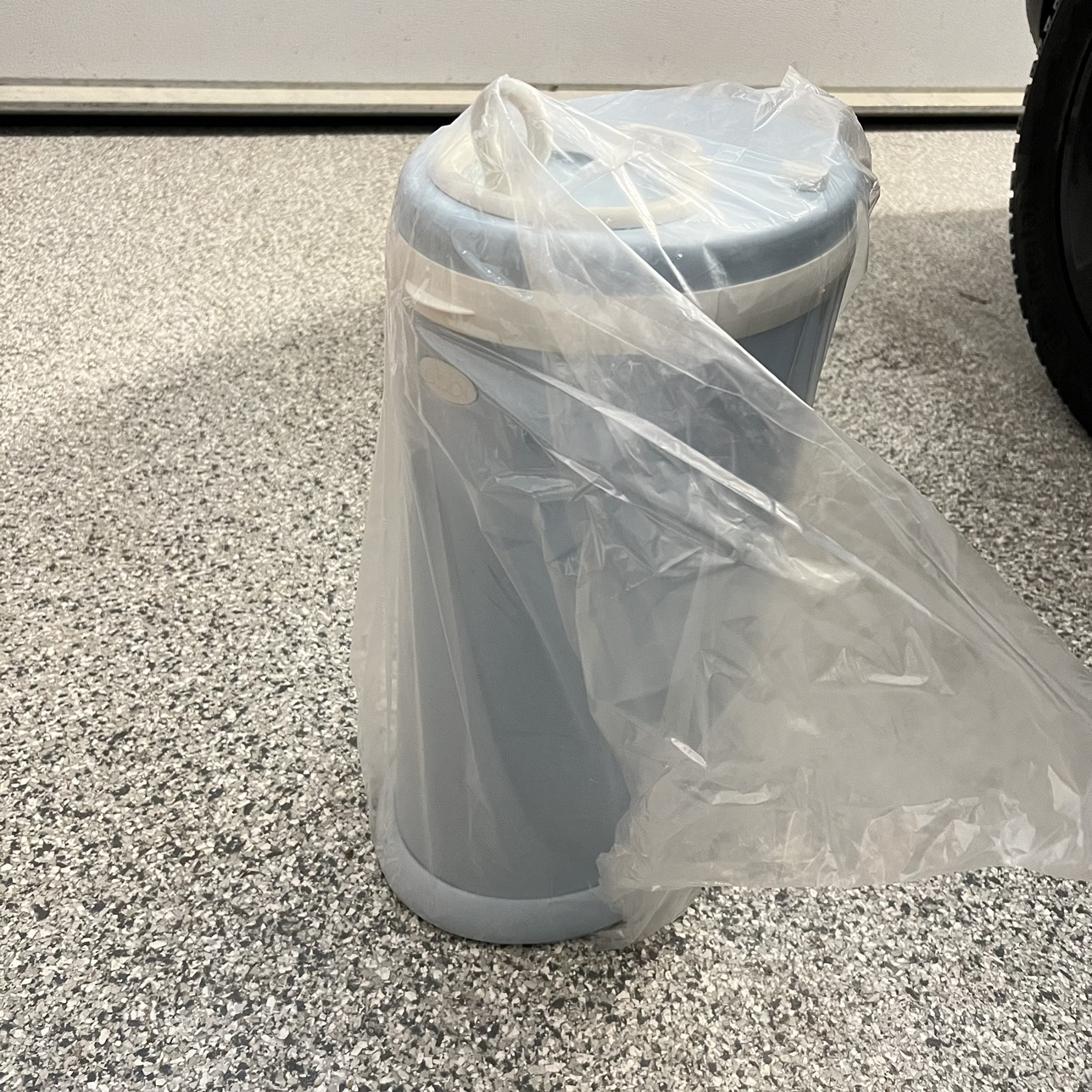 9.9 NEW! Ubbi diaper pail-Baby Blue - photo 2