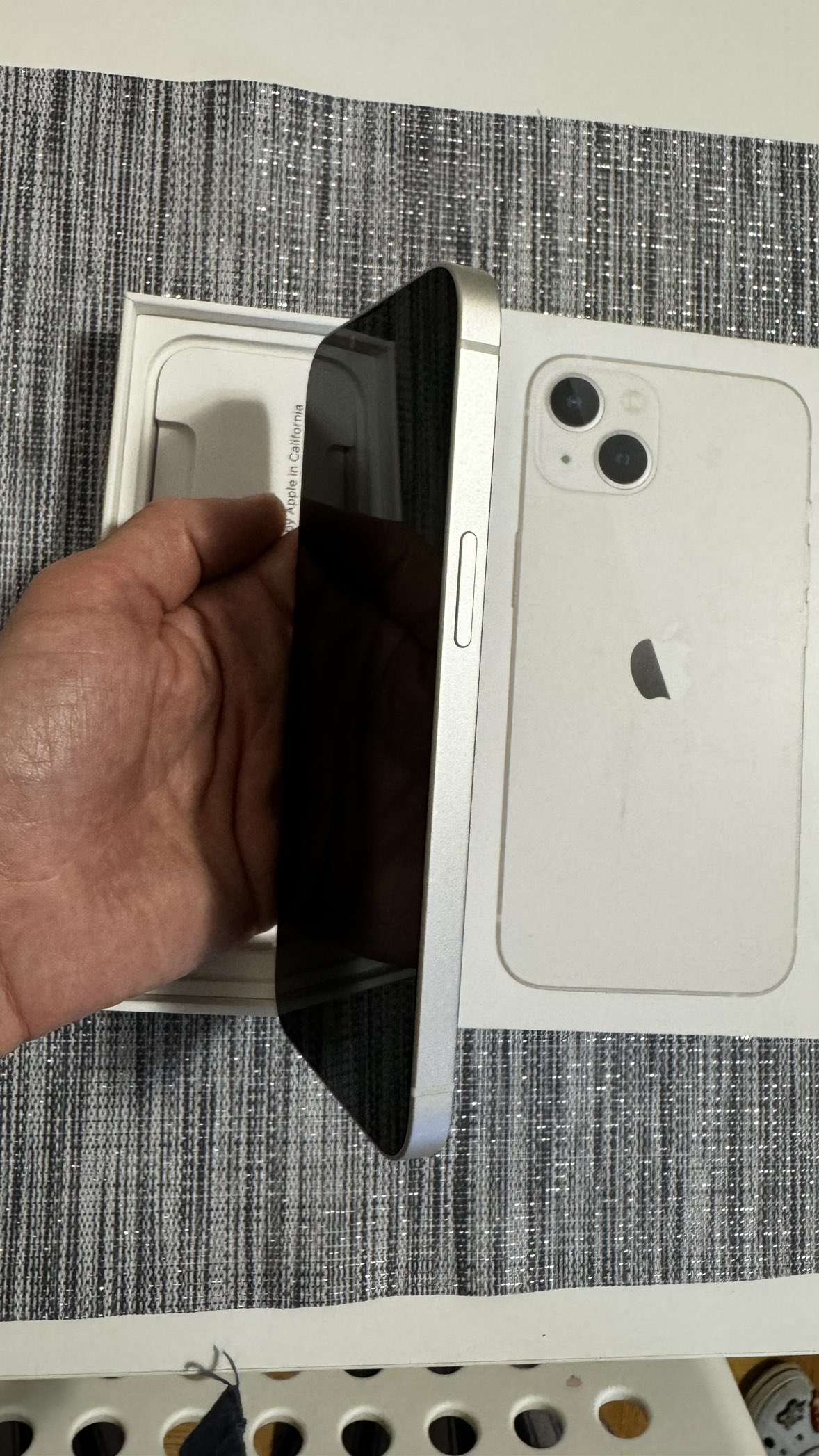 iPhone 13 - photo 4