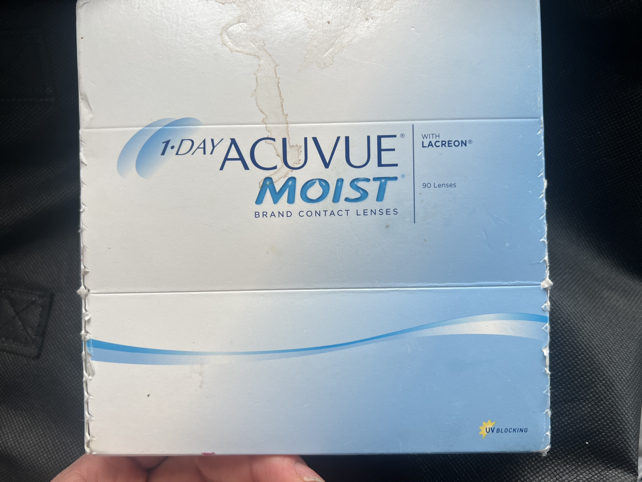 Daily Acuvue Moist Contact lenses