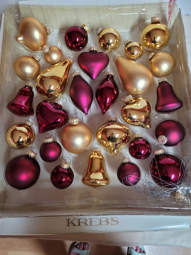 Various  vintage glass ornaments $25/box - photo 2