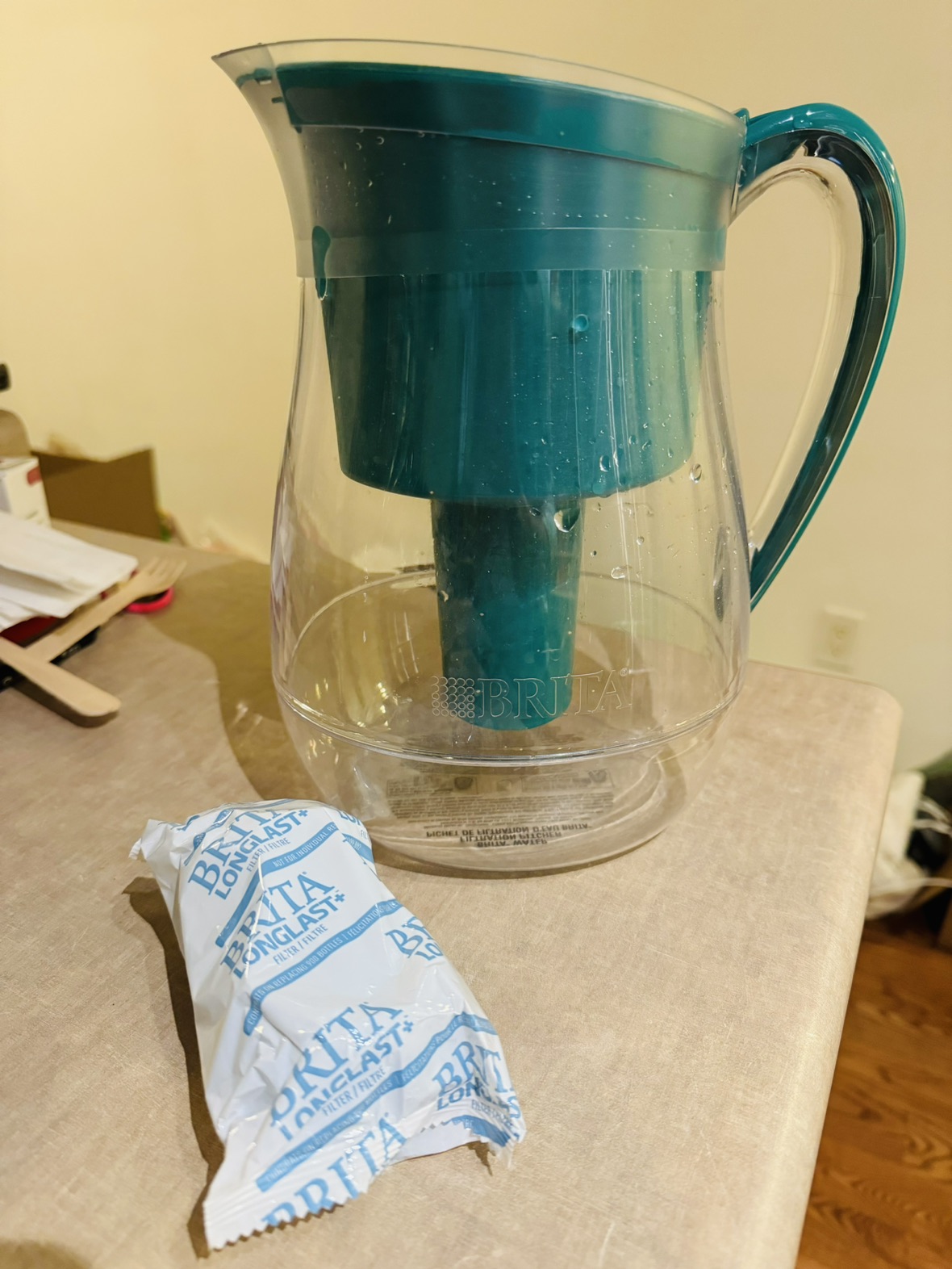 (till 27th dec) Brita pitcher + extra long last filter. thumbnail