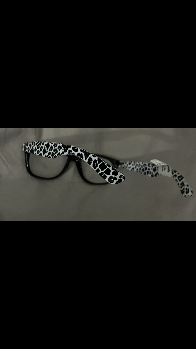 Small Claire’s Fashion Glasses 👓 image indicator(3)