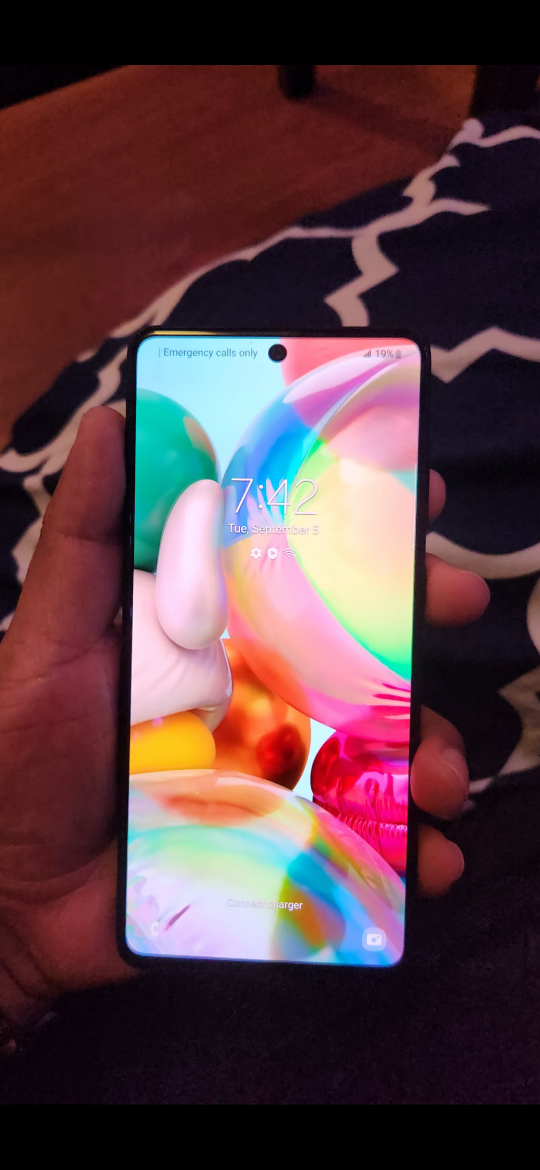 SAMSUNG GALAXY A71