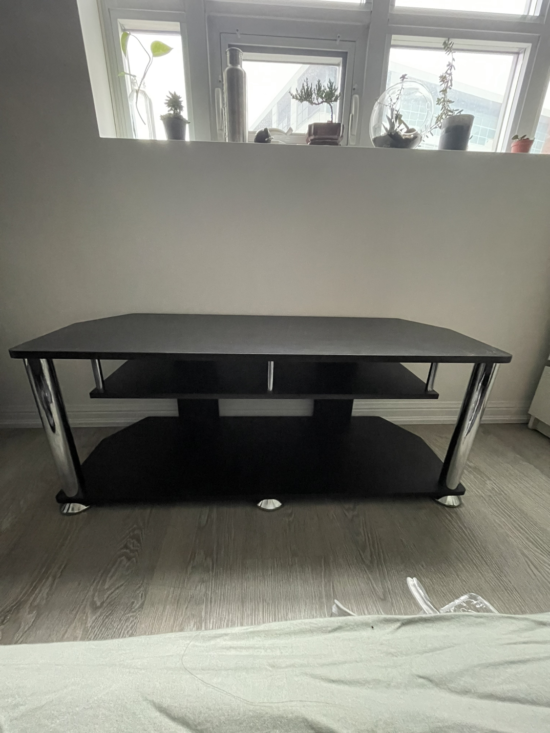 Great Condition TV Stand thumbnail