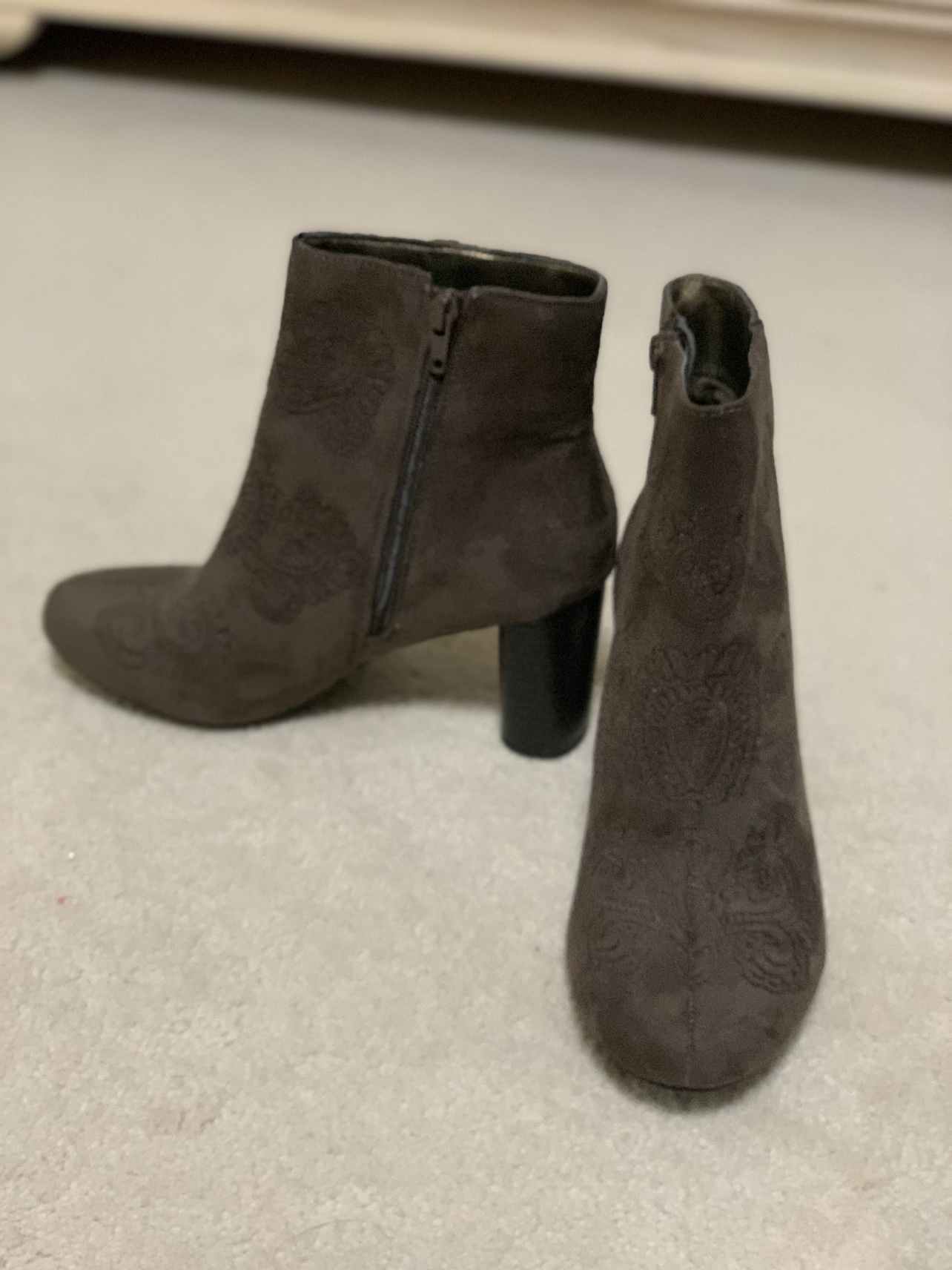 Brand-new shoes, size 6.5