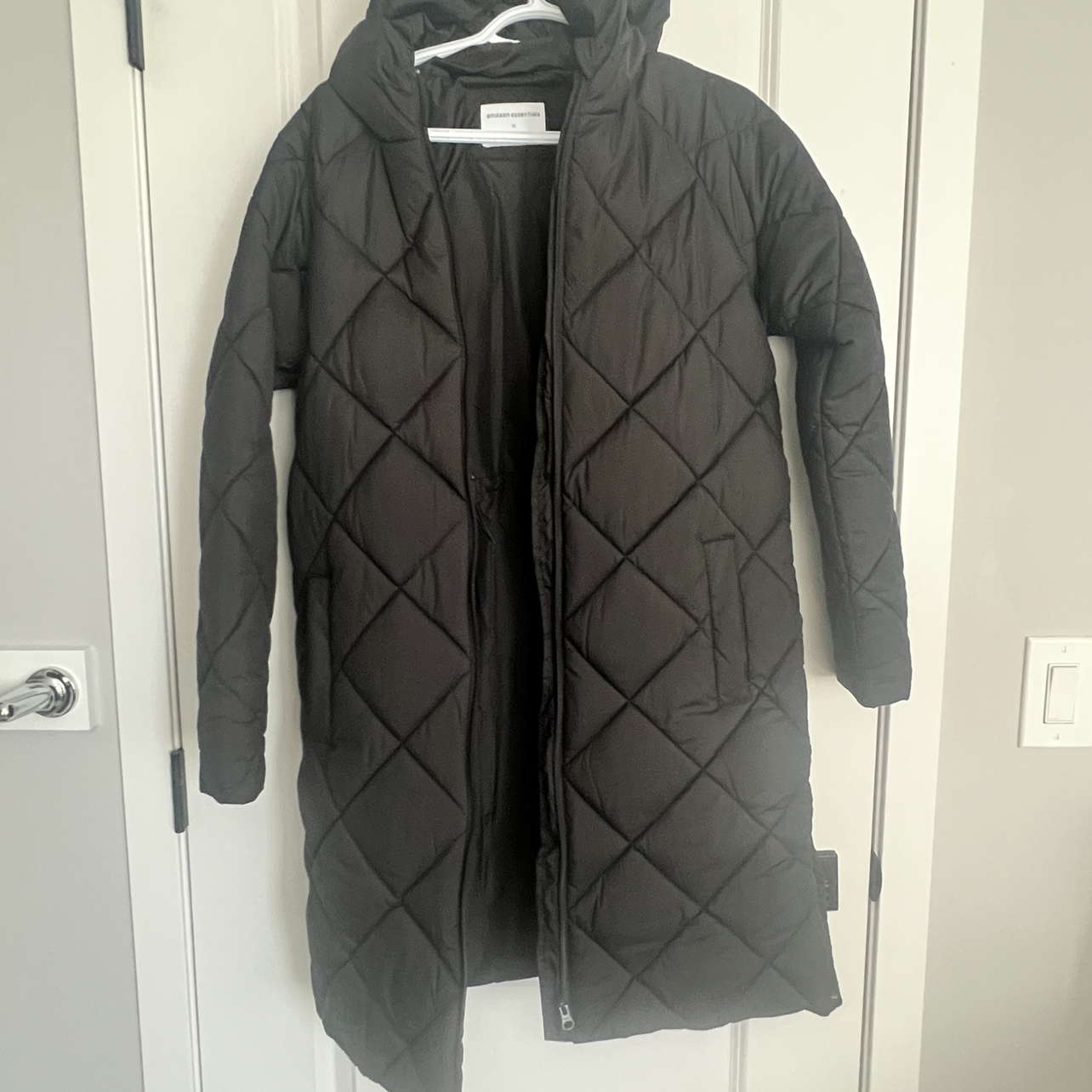 Amazon essentials women’s winter jacket - photo 2