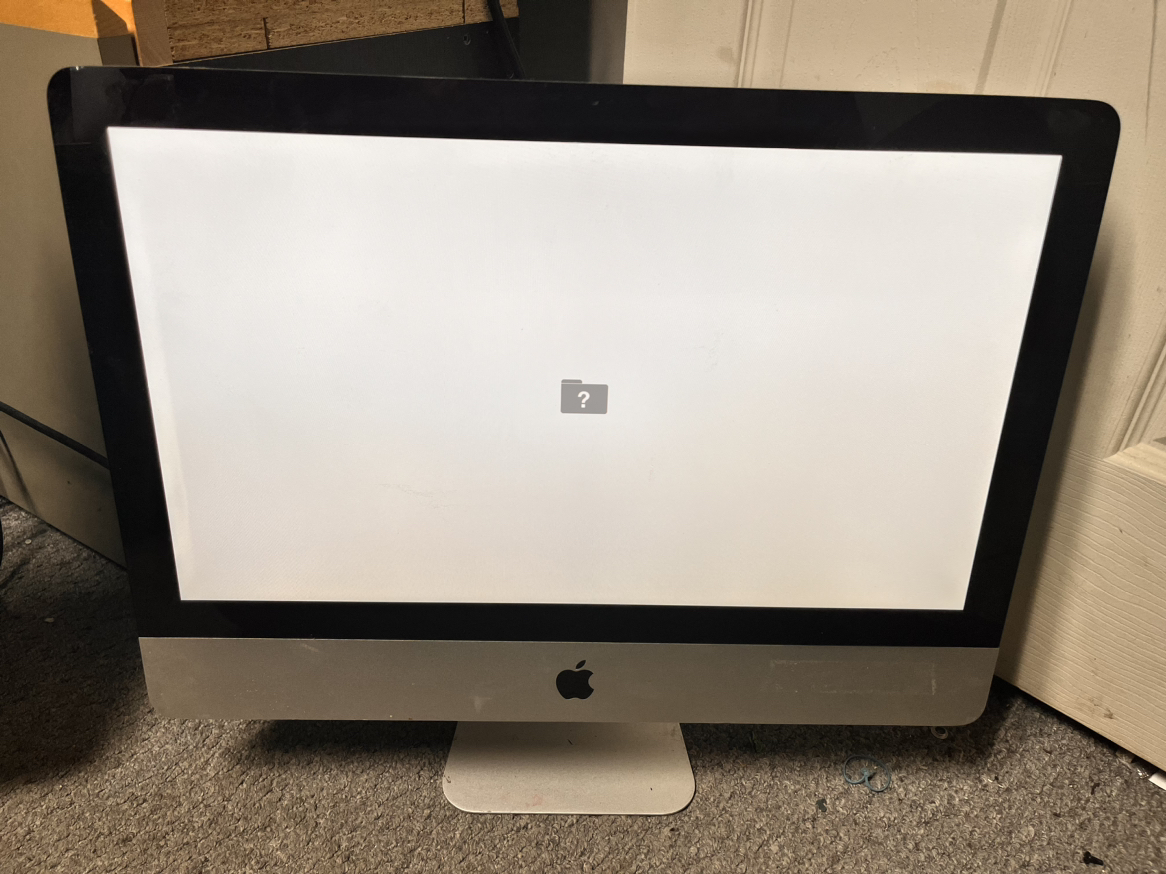 Apple iMac 21” core i3  No sound  $59 only