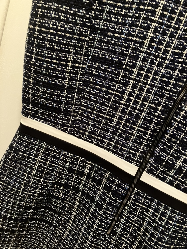 JUDITH & CHARLES , dress size 14 image indicator(2)