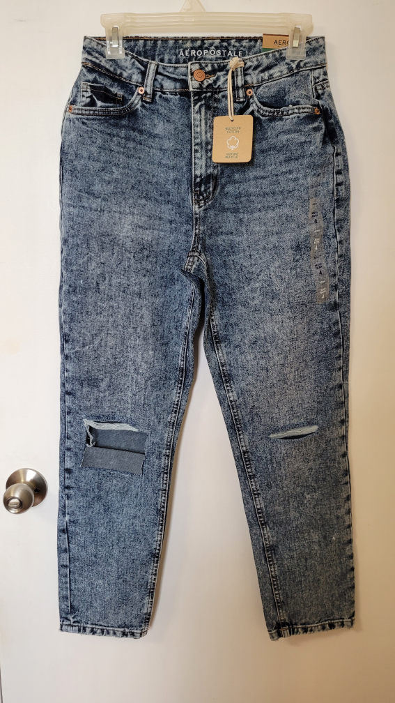 Brand New Aeropostale Jean Mom