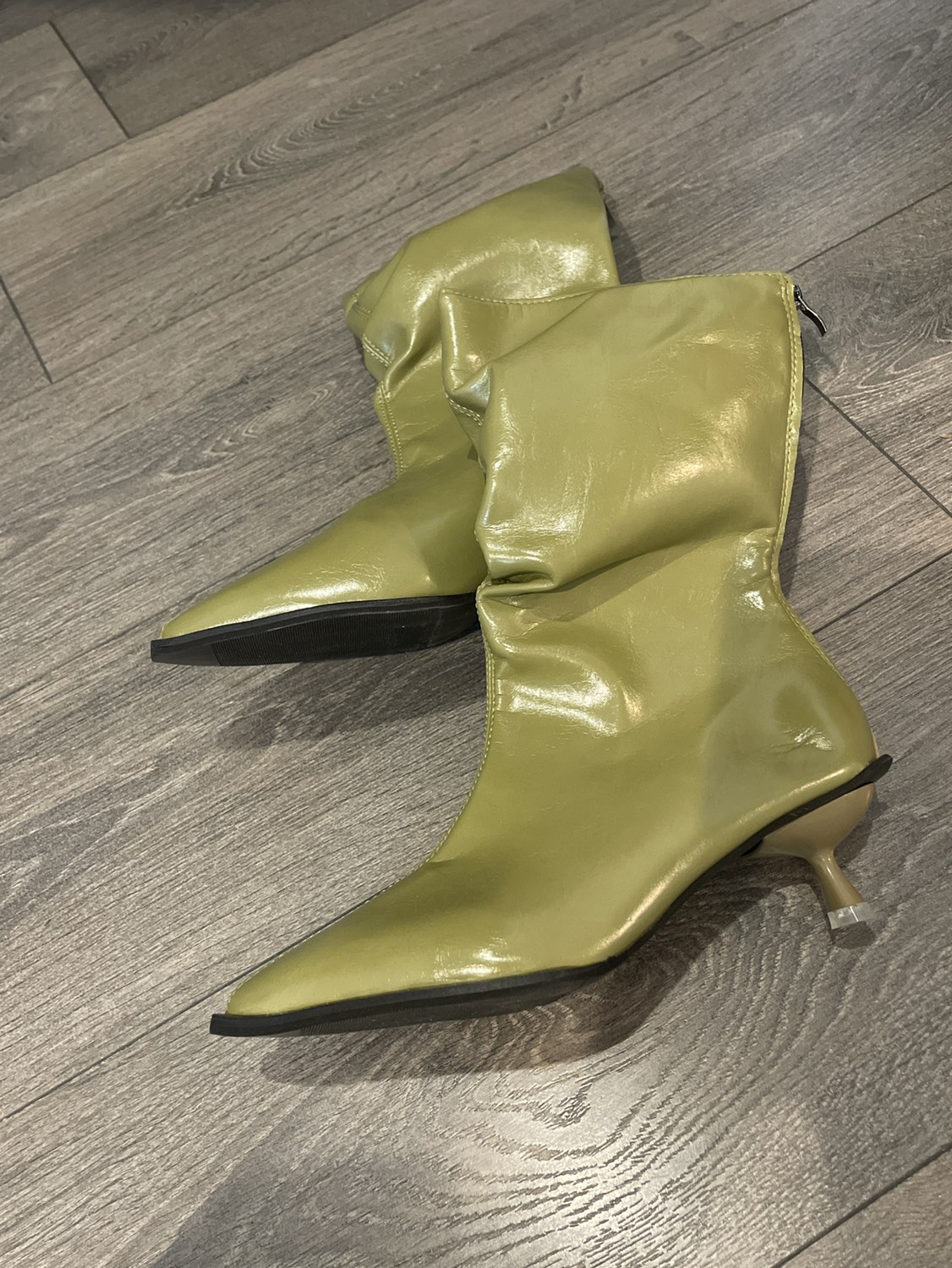 New stylish boots - photo 2
