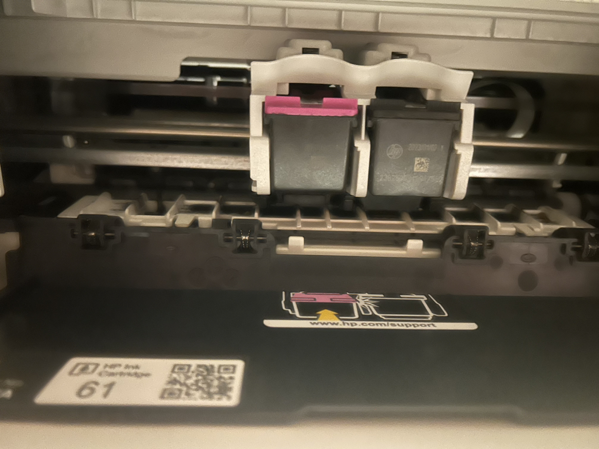HP Deskjet 2542 - photo 2
