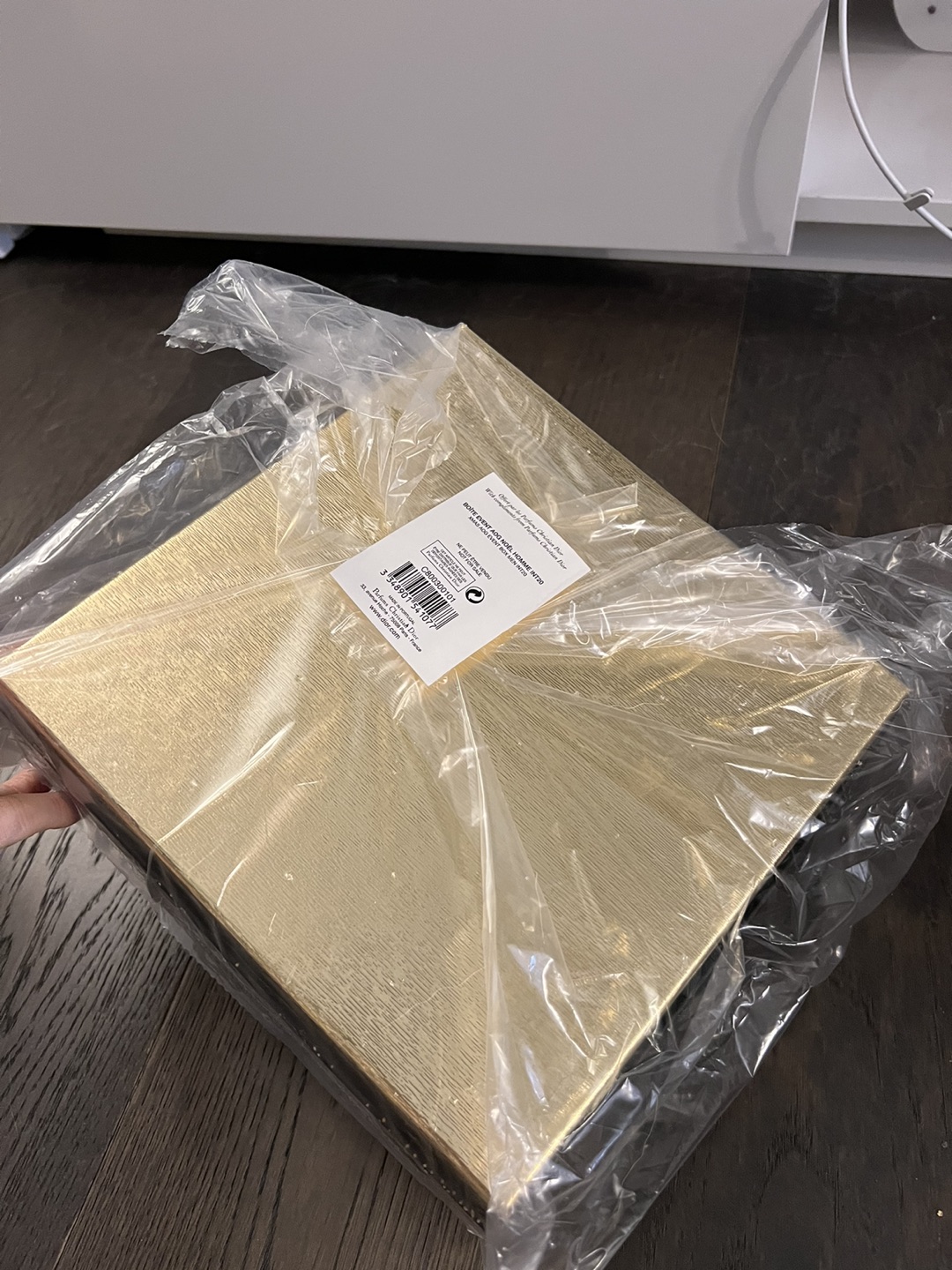 Brand new Dior gift box image indicator(3)