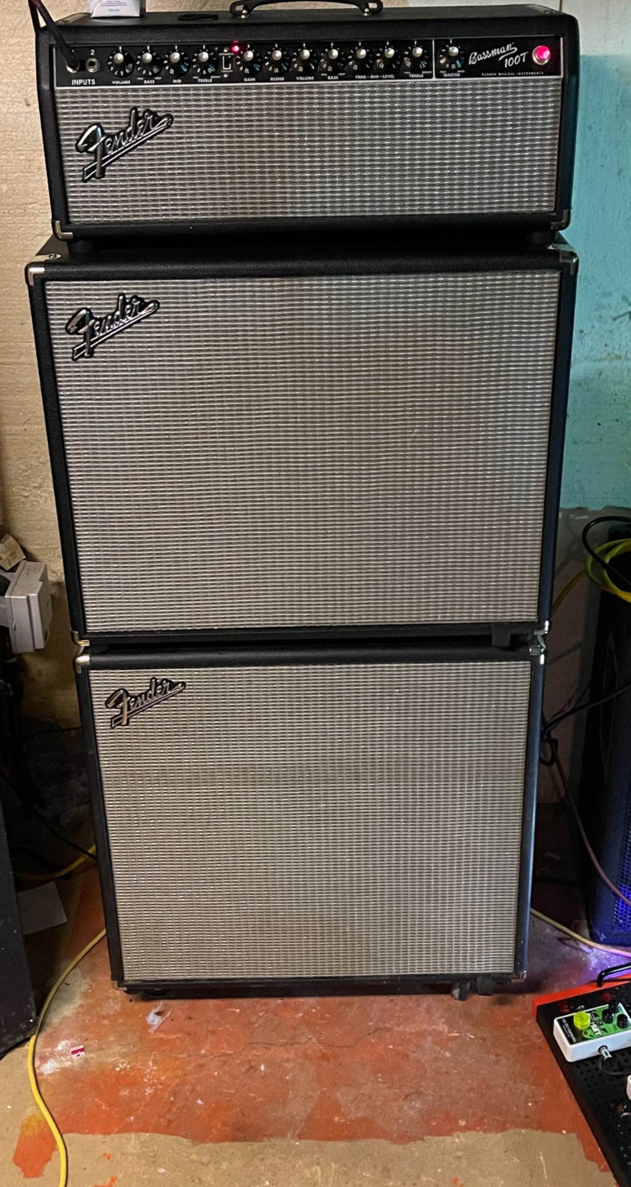 Fender Bassman 100T head and 4/10-1/15 Neo cabs