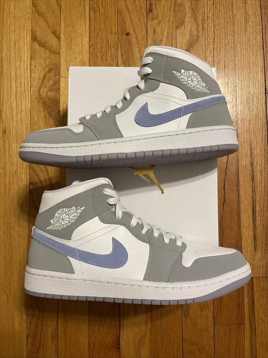Jordan 1 mid Wolf grey size 6w and 8.5w