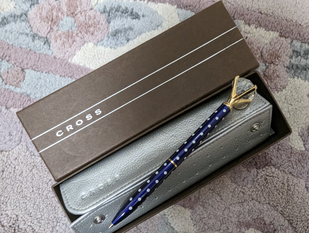 Cross Pen Holder - Grey image indicator(2)