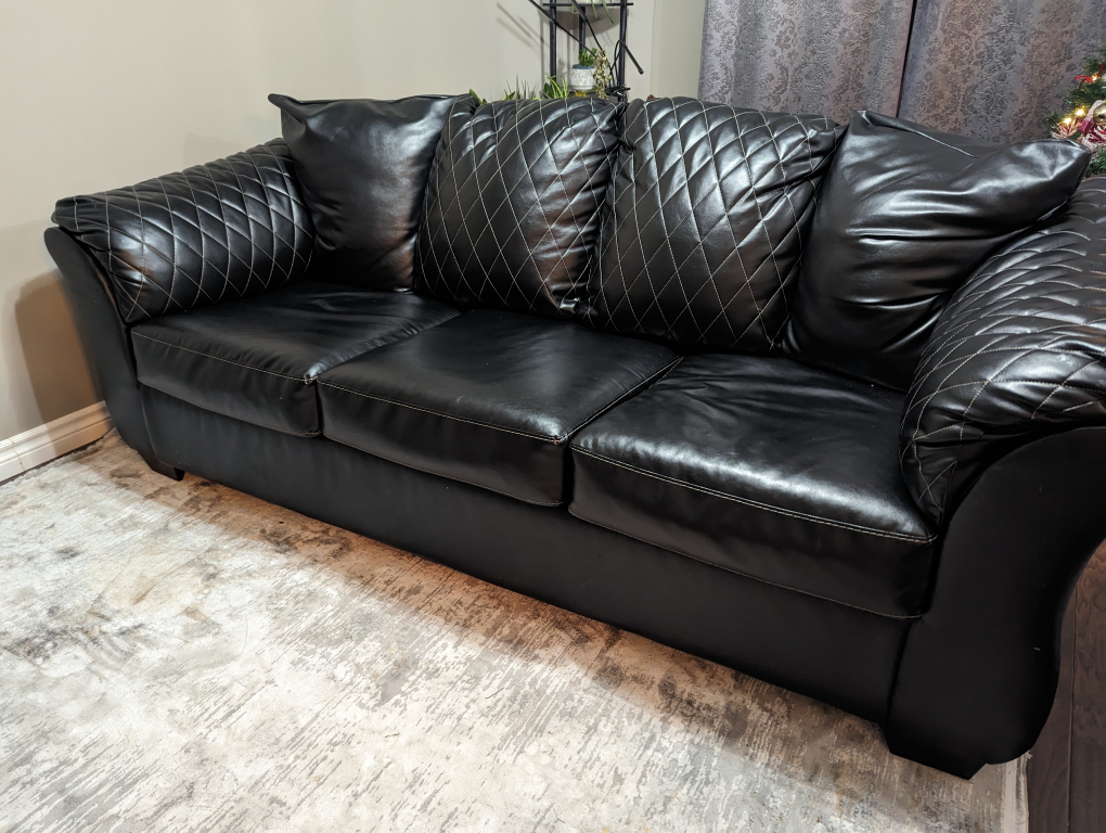 3 sweater sofa 🎁 - photo 2