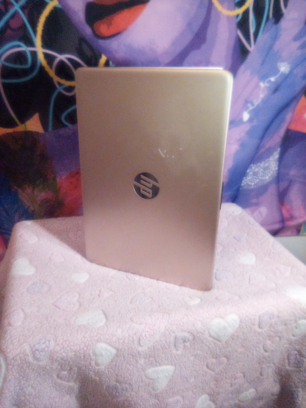 HP ROSE GOLD 14 INCH STREAM LAPTOP( with adapter)