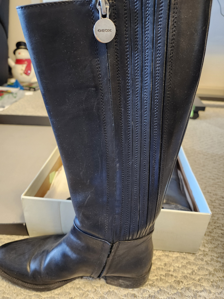 need comfortable stylish fashion boots? Geox tall boots size 8 - photo 2