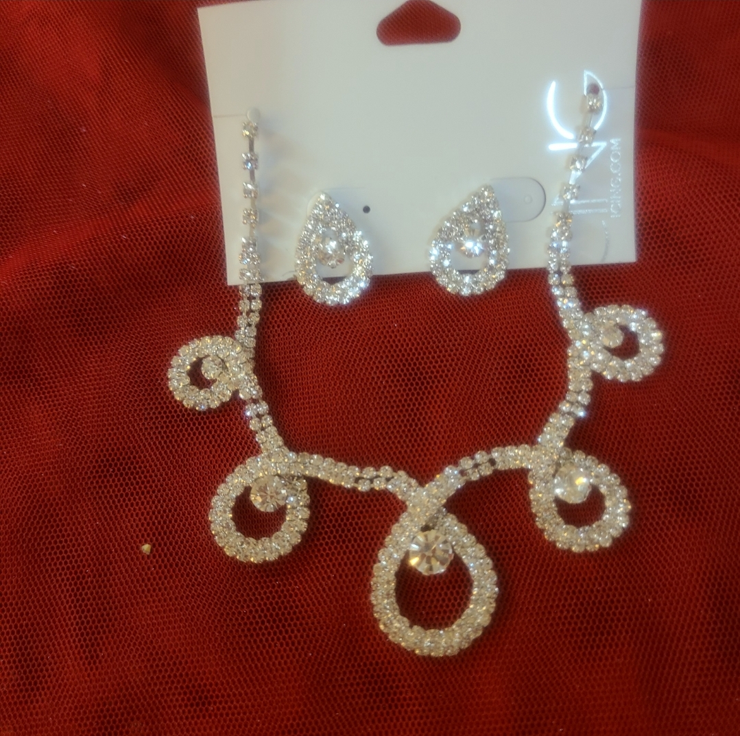 necklace - photo 3
