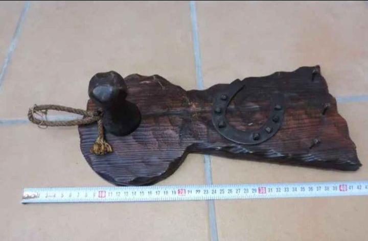 Vintage Tiki Wood Dinner 🔔 image indicator(5)