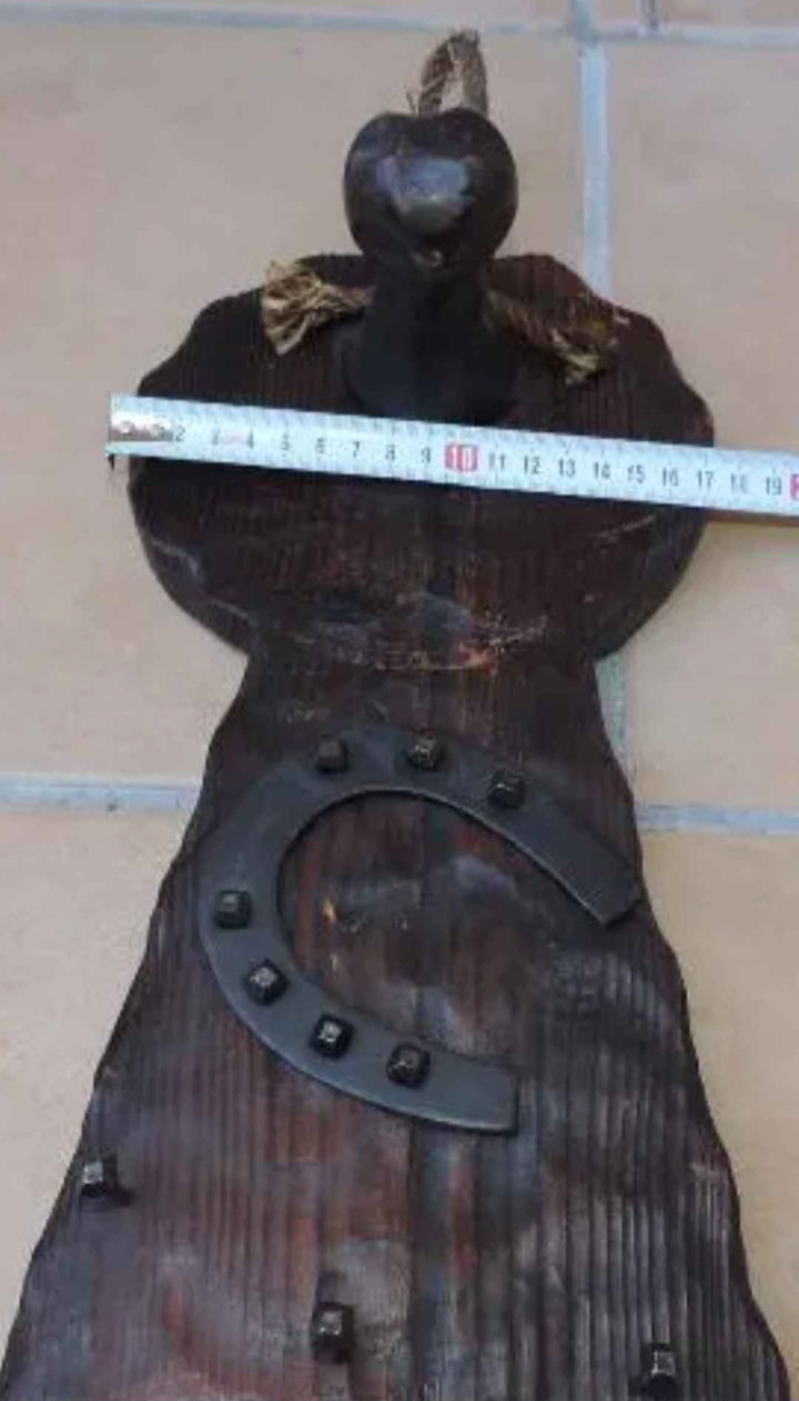 Vintage Tiki Wood Dinner 🔔 image indicator(7)