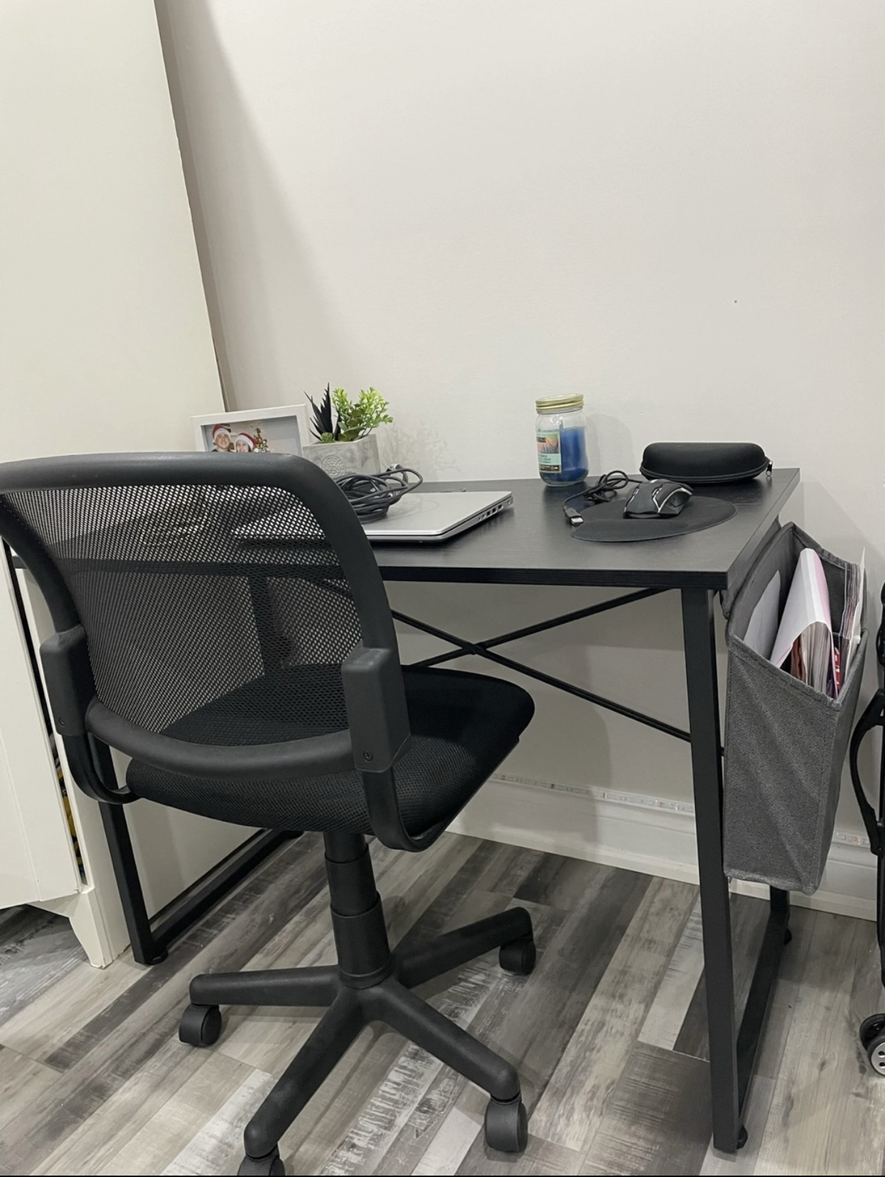 Desk and  task chair black