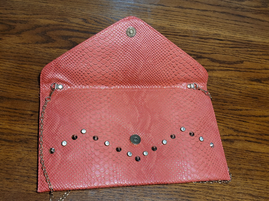 Last Chance - Coral Clotch Purse image indicator(2)