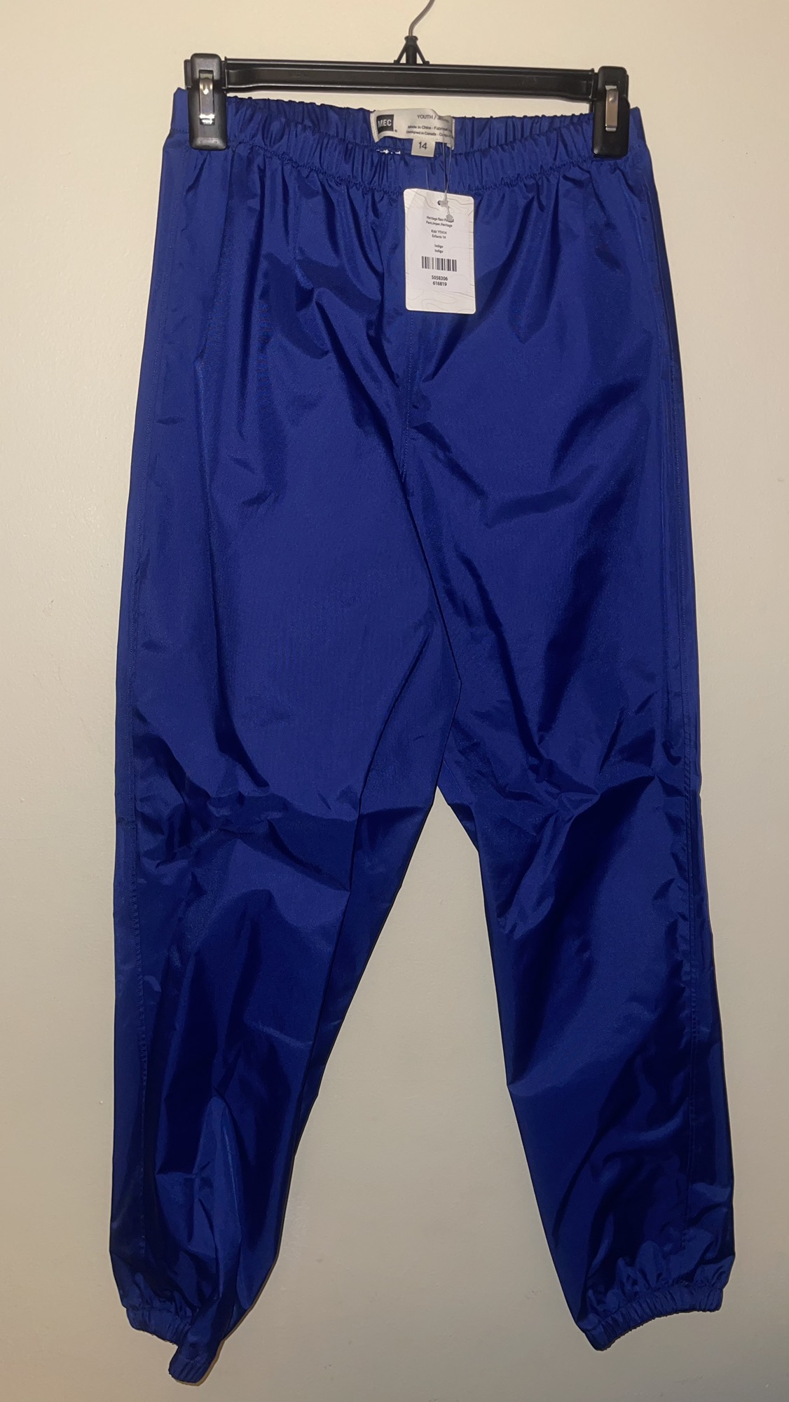 🎁 MEC waterproof pants image indicator(2)