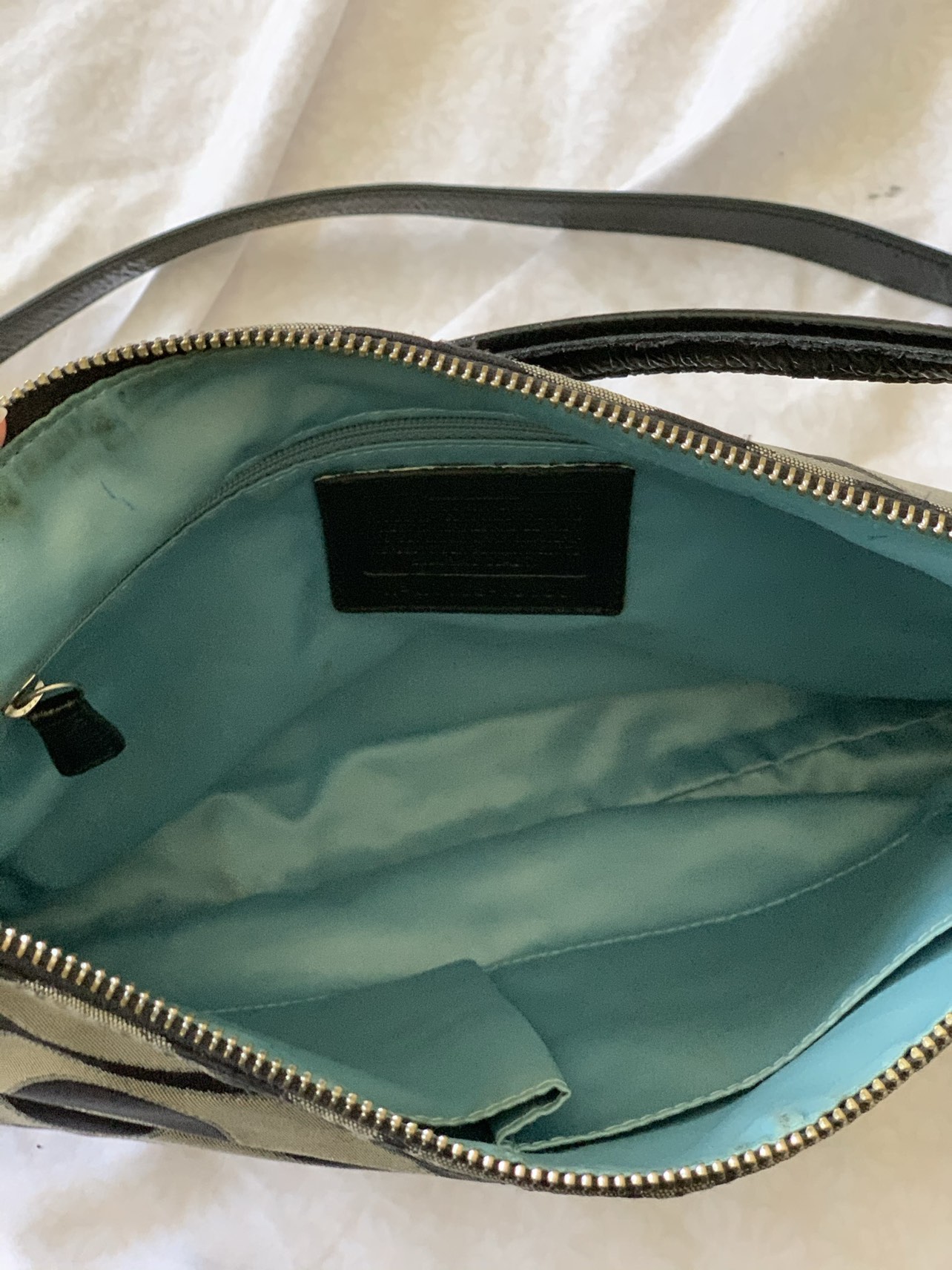 Good condition cross body bag by coach image indicator(2)