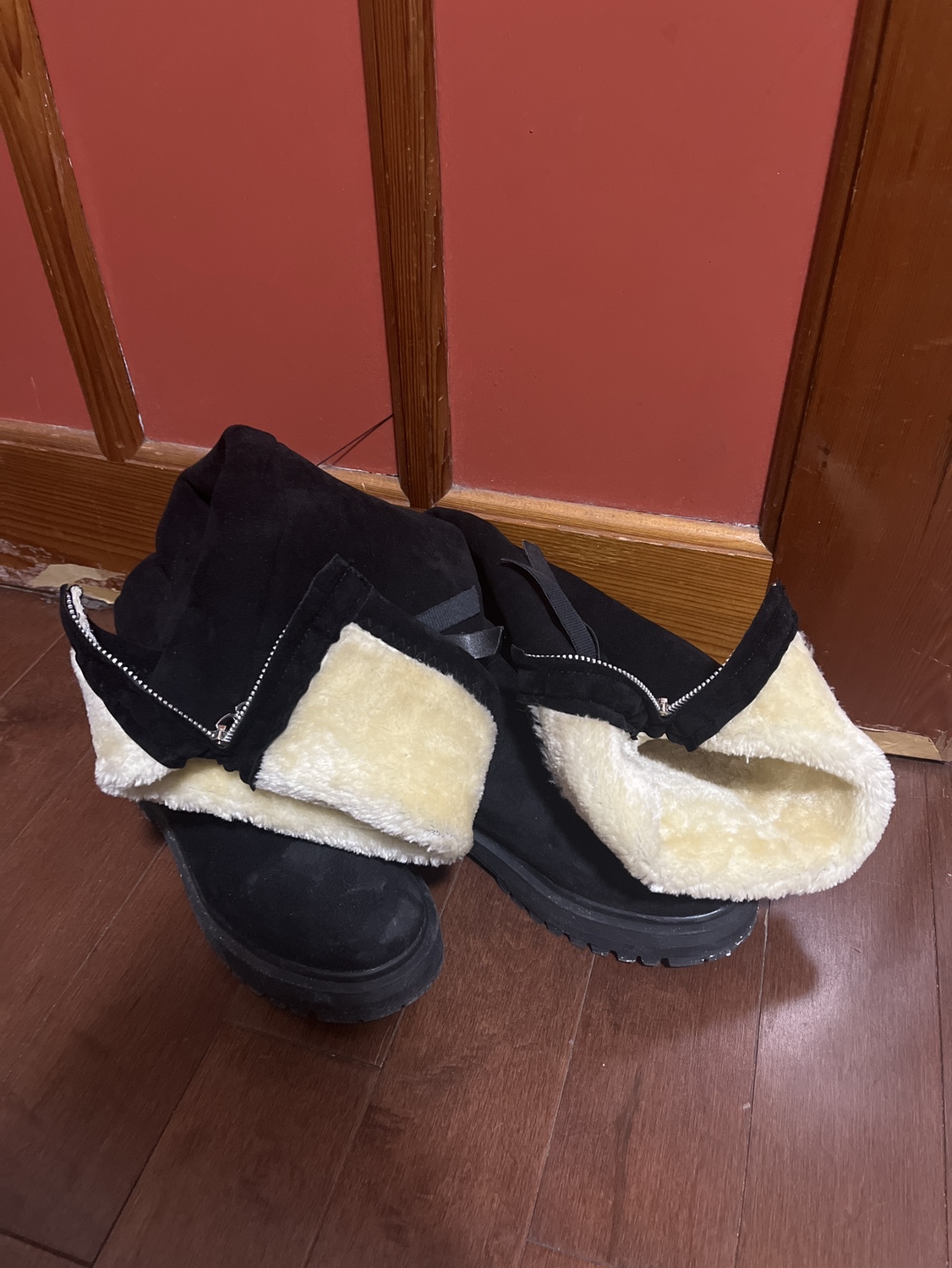 Long boots image indicator(2)