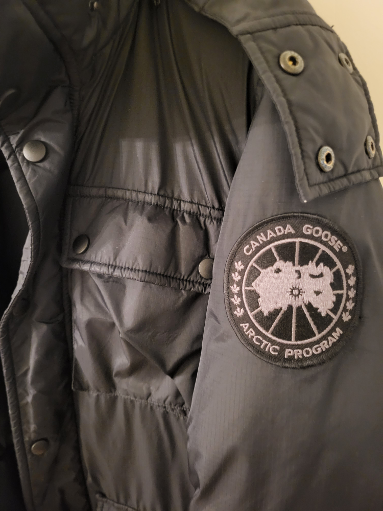 Canada Goose Expedition Mens Jacket/Parka. Large, Black badge - photo 2