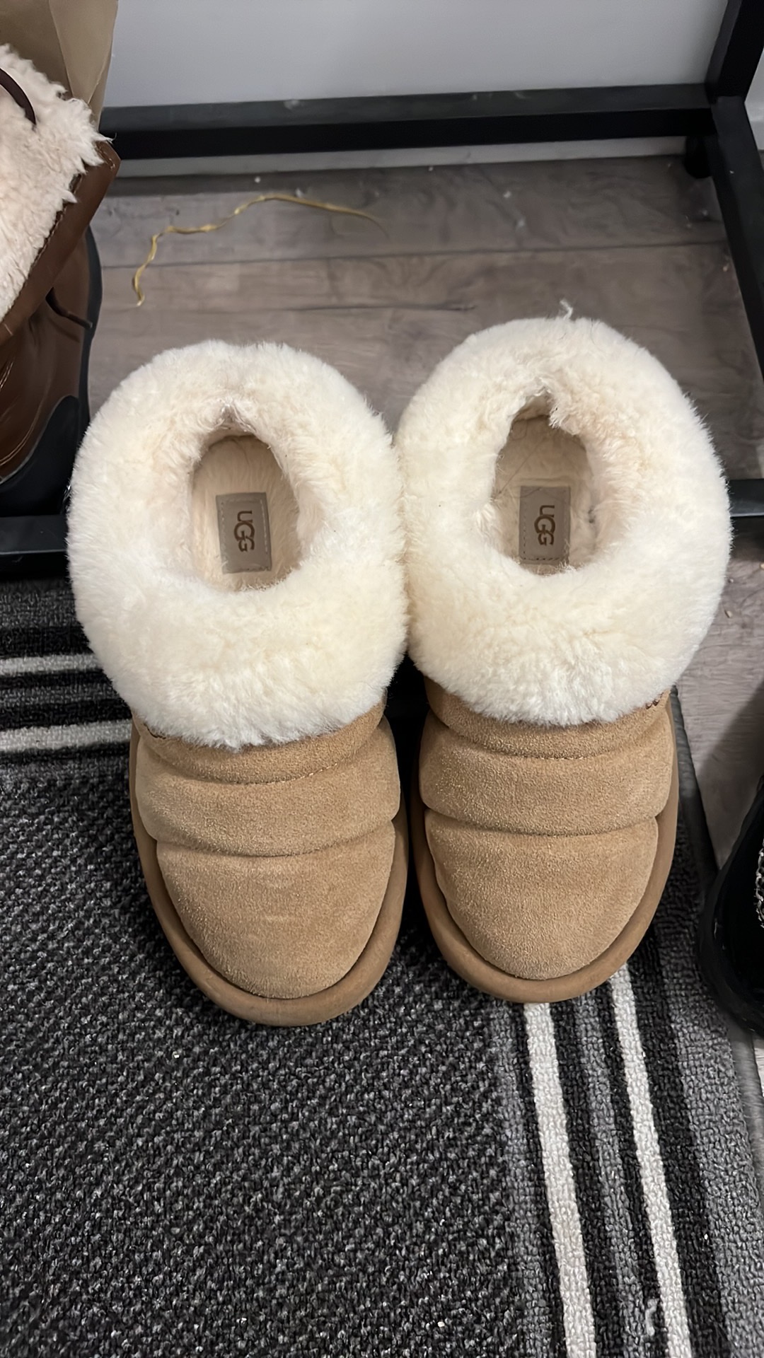 Ugg Tazzlita Slippers - SOLD thumbnail