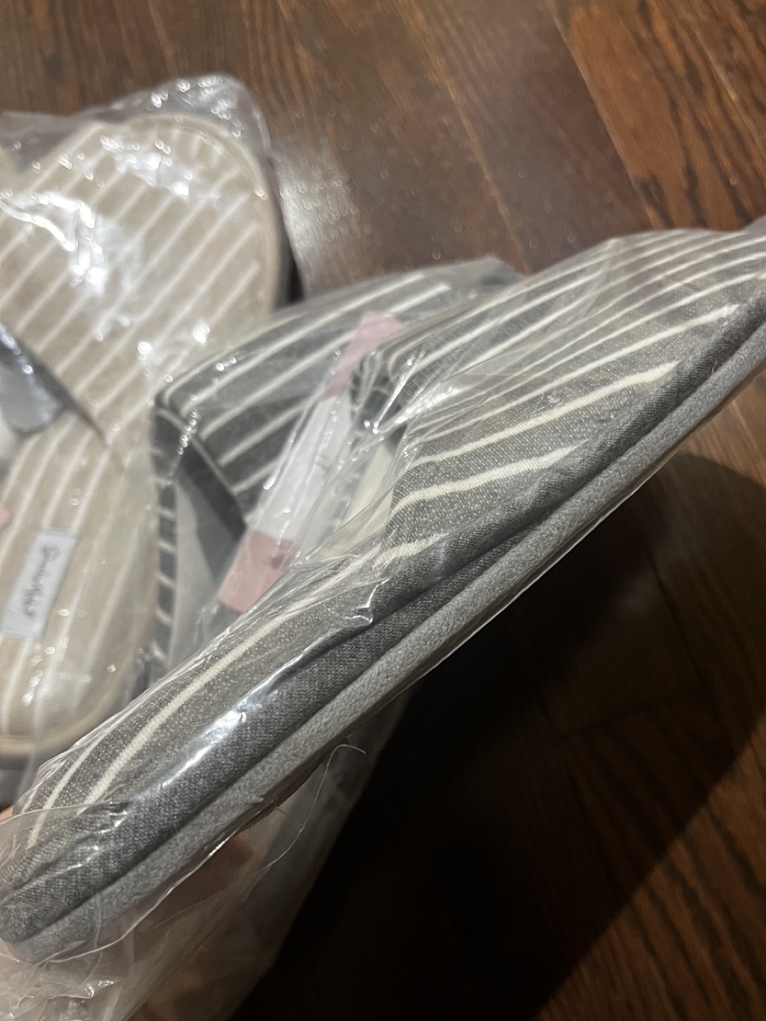 Home slippers(A set of 2) image indicator(7)