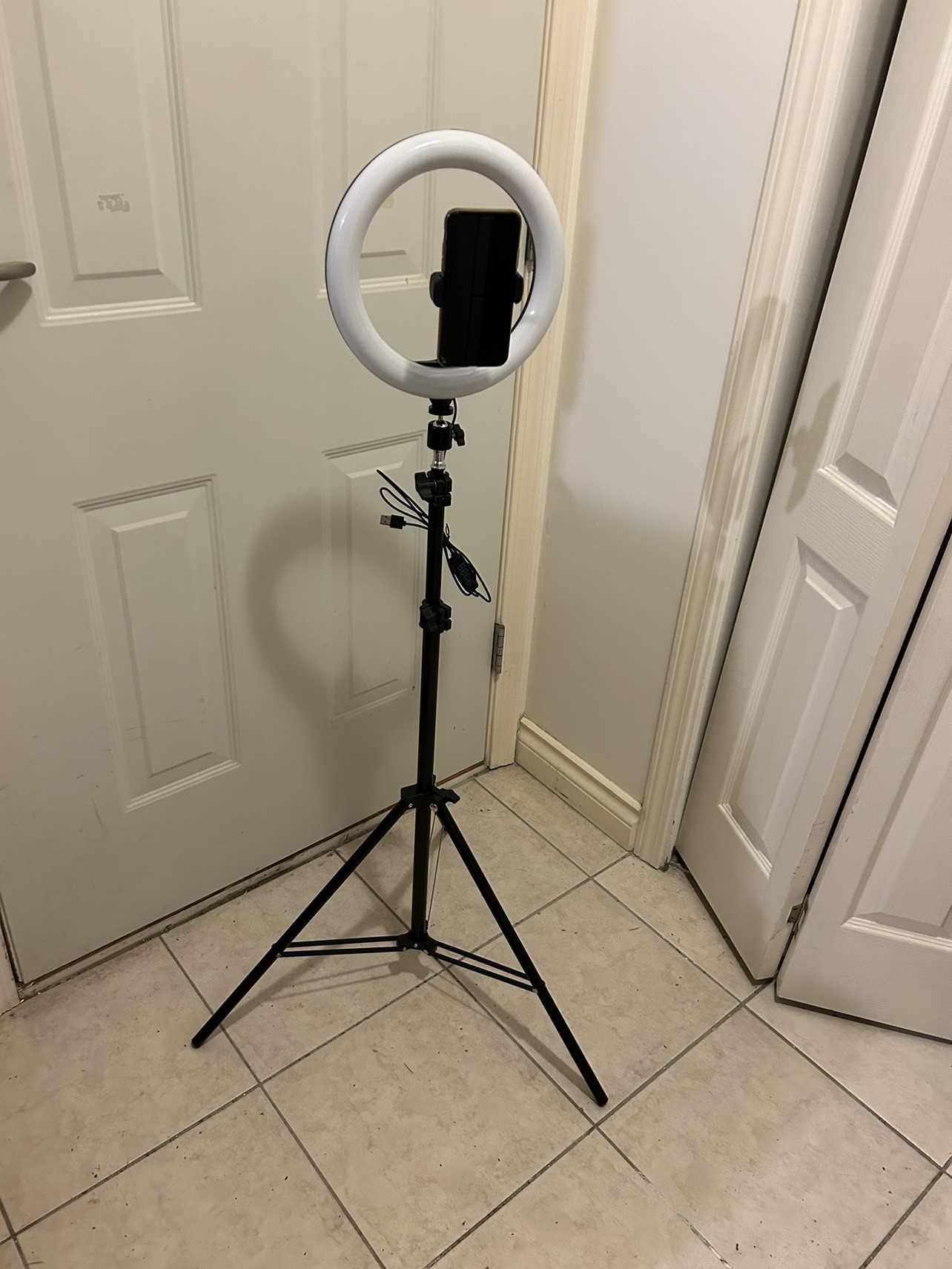 10 inches Ring light with tripod stand - photo 4