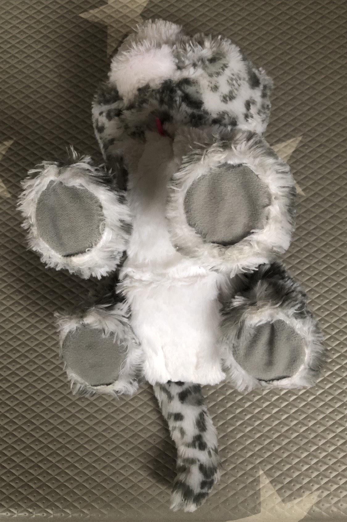 FurReal Flurry, My Baby Snow Leopard, Interactive Plush Toy image indicator(3)
