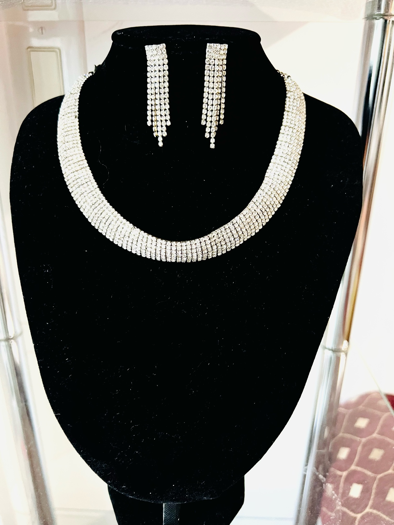 Necklaces-earrings