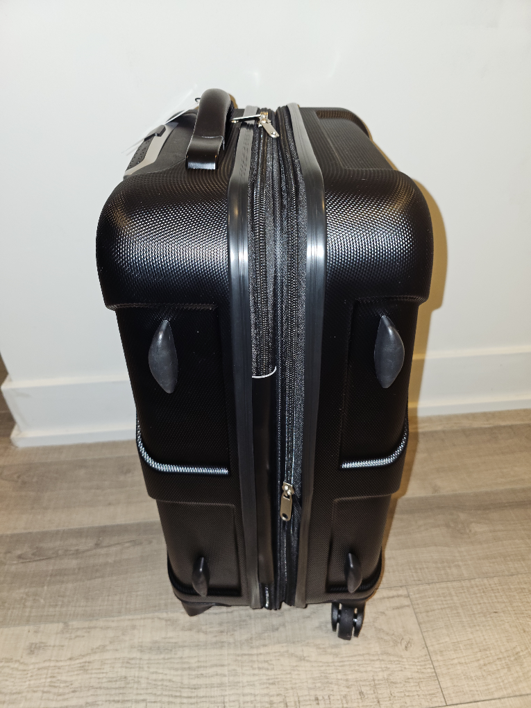 Carry on Luggage - photo 2