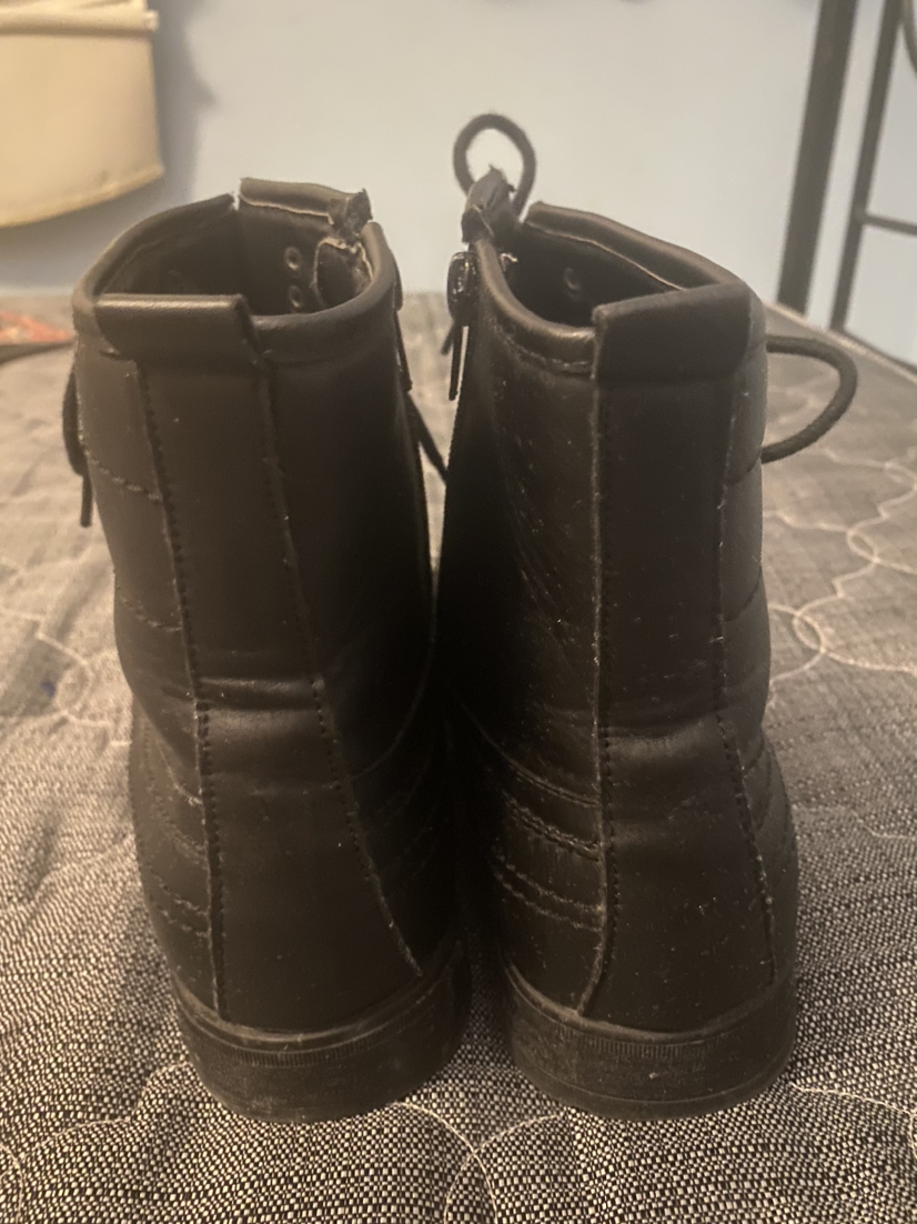 Men’s Forever 21  Zip Up Boots with laces  size 9 black - photo 5