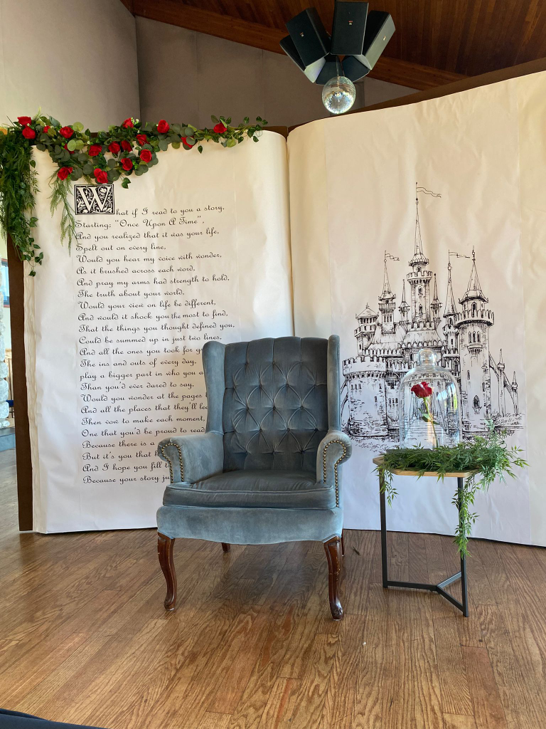 Giant Book Back Drop - photo 2