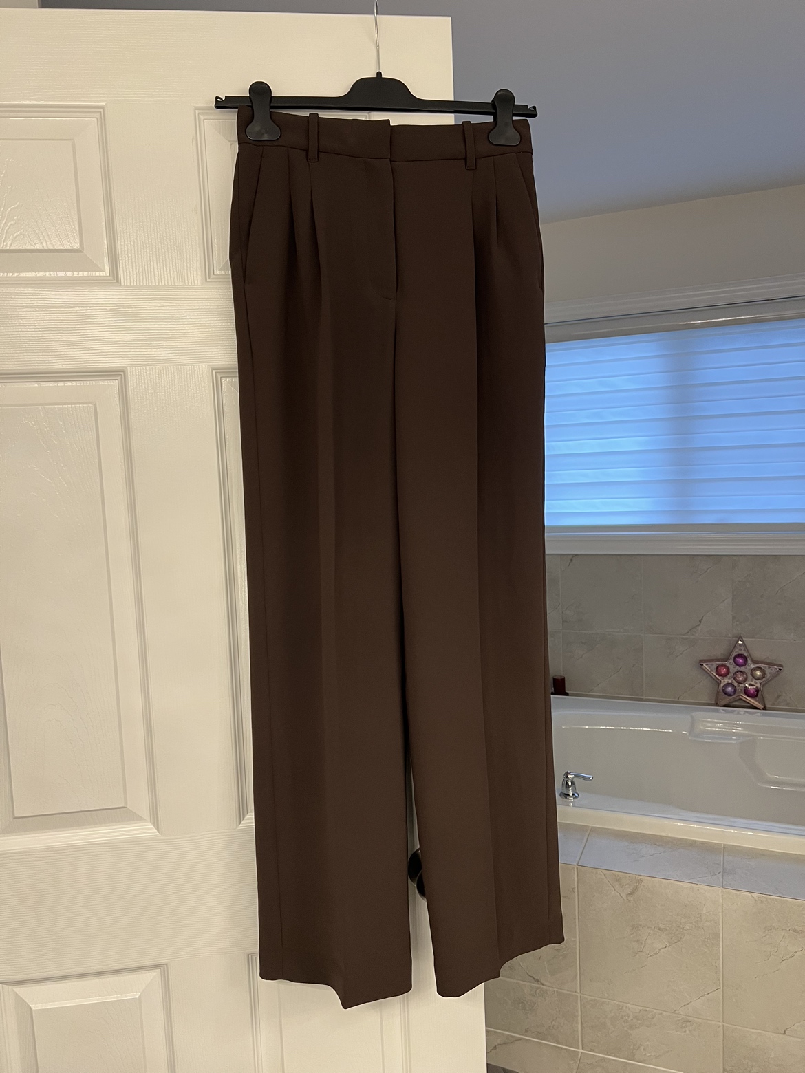 Aritzia Effortlessly Pants image indicator(2)