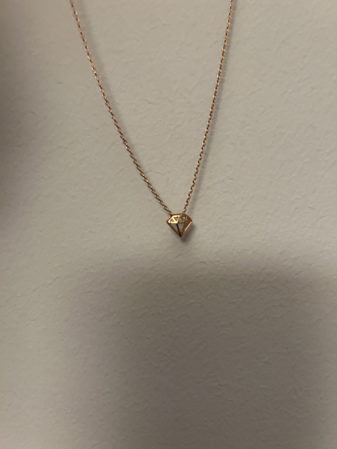 Rose gold Necklace and pearl earrings image indicator(2)