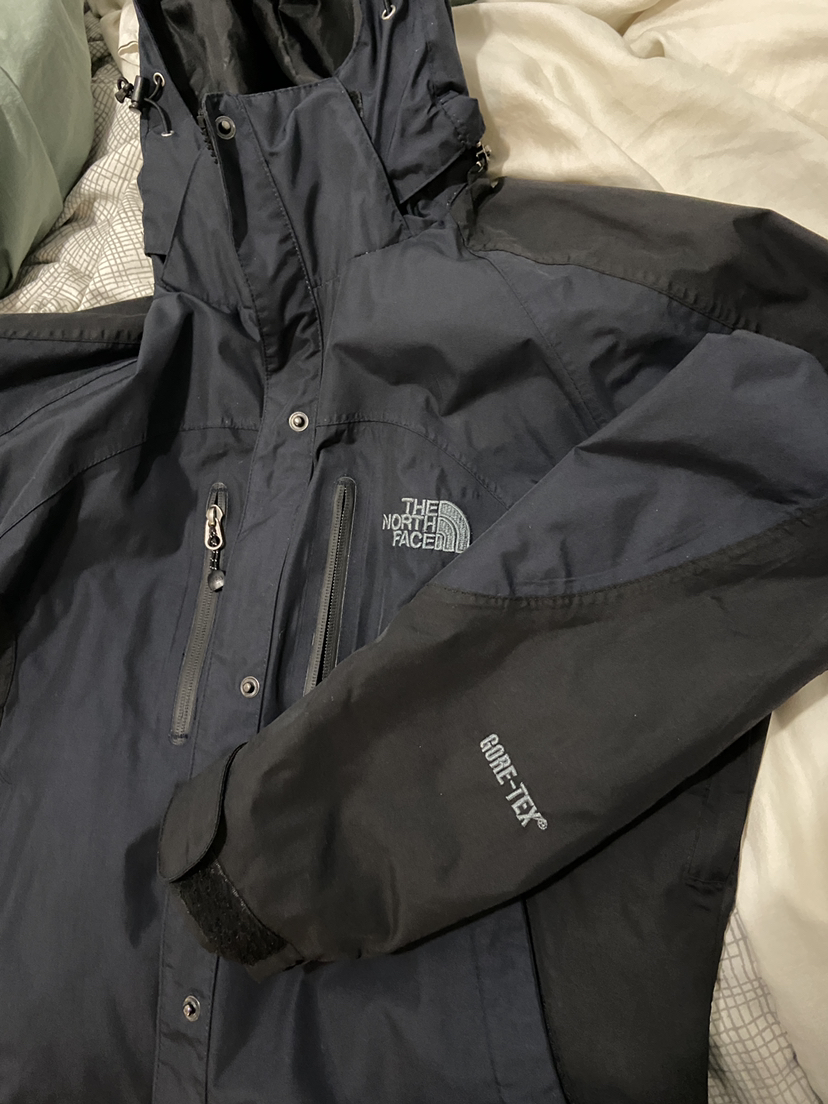 gore tex north face rain jacket