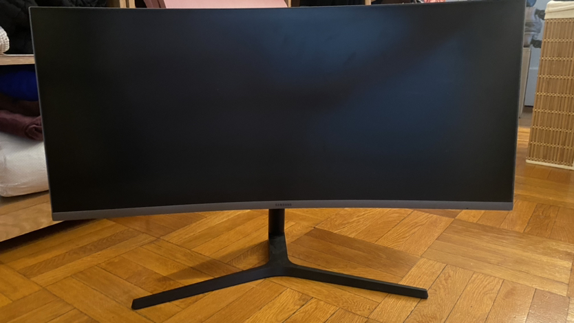 Samsung 34 Inch Curved Monitor #NYCSellingSpree